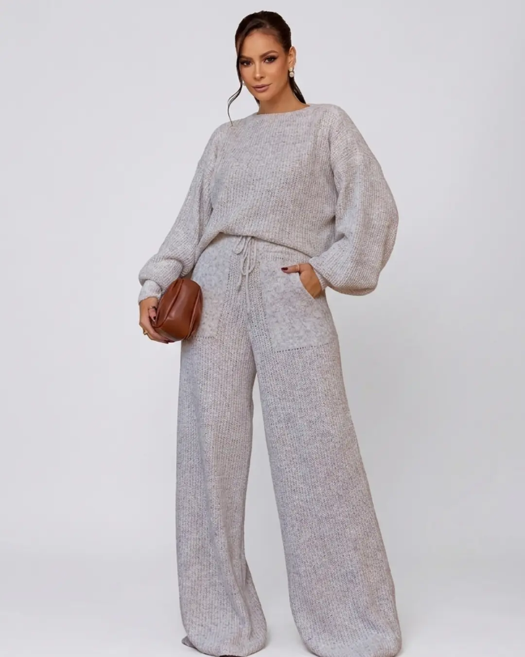 Conjunto feminino em tricot cinza